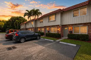 67 NE 20th Ct, Wilton Manors, FL 33305 - Photo 2