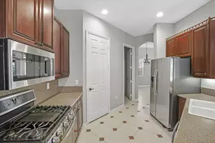 521 SW Lake Manatee Way, Port Saint Lucie, FL 34986 - Photo 8