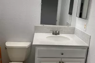 618 NE 1st St, Boynton Beach, FL 33435 - Photo 10