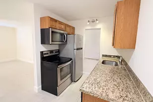 607 NE 29th Dr, Wilton Manors, FL 33334 - Photo 2