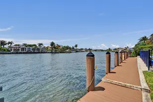 1717 N Riverside Dr, Pompano Beach, FL 33062 - Photo 4