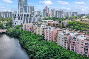 19601 E Country Club Dr, Aventura, FL 33180 - Photo 1