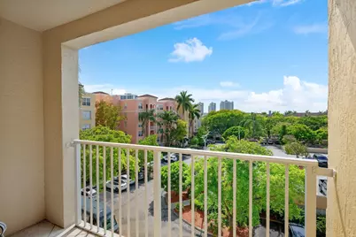 19601 E Country Club Drive #7505, Aventura, FL 33180 - Photo 8