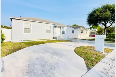 909 N C Street, Lake Worth Beach, FL 33460 - Photo 2