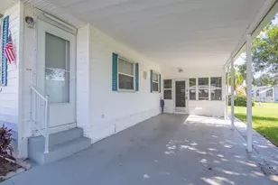 264 NE Cameo Way, Jensen Beach, FL 34957 - Photo 2