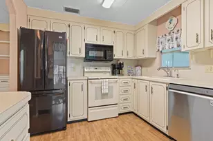 264 NE Cameo Way, Jensen Beach, FL 34957 - Photo 24