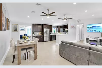432 SW Natura Avenue, Deerfield Beach, FL 33441 - Photo 4
