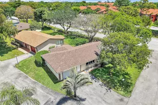 432 SW Natura Ave, Deerfield Beach, FL 33441 - Photo 42