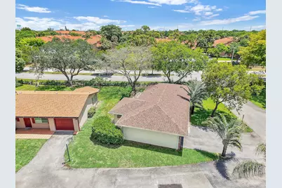 432 SW Natura Avenue, Deerfield Beach, FL 33441 - Photo 36