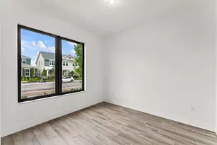 911 SW Newfield Ave, Palm City, FL 34990 - Photo 12