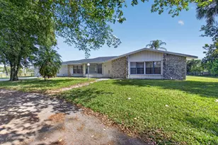 10157 La Reina Rd, Delray Beach, FL 33446 - Photo 1
