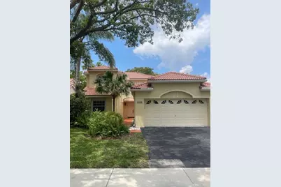 1328 Bayview Circle, Weston, FL 33326 - Photo 1
