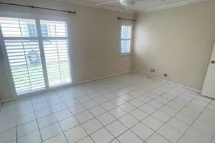 1328 Bayview Cir, Weston, FL 33326 - Photo 12