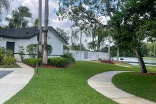 1328 Bayview Cir, Weston, FL 33326 - Photo 36