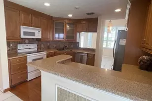 1328 Bayview Cir, Weston, FL 33326 - Photo 14