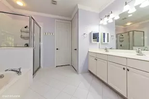 623 Castle Dr, Palm Beach Gardens, FL 33410 - Photo 8