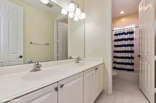 623 Castle Dr, Palm Beach Gardens, FL 33410 - Photo 12