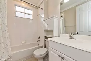623 Castle Dr, Palm Beach Gardens, FL 33410 - Photo 6
