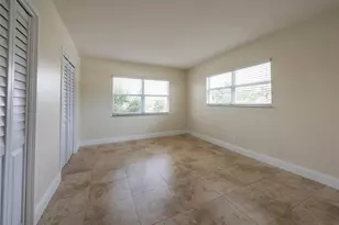 2555 NE 11th St, Fort Lauderdale, FL 33304 - Photo 12