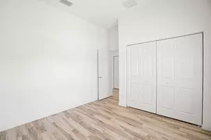 1649 SW Hampshire Ln, Port Saint Lucie, FL 34953 - Photo 18