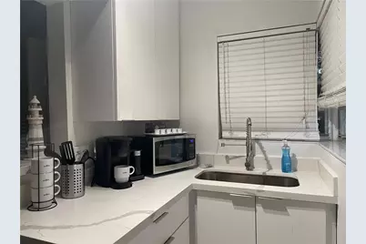 17 NE 9th Avenue #2, Fort Lauderdale, FL 33301 - Photo 6