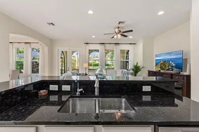 834 Madison Court, Palm Beach Gardens, FL 33410 - Photo 8