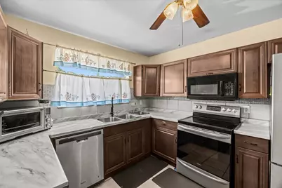2073 SE Rainier Road, Port Saint Lucie, FL 34952 - Photo 10