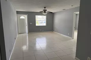 2519 Griffin Square, West Palm Beach, FL 33406 - Photo 2