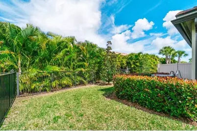 8301 Catria Lane, Lake Worth, FL 33467 - Photo 20