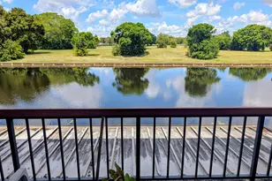 6651 Racquet Club Dr, Lauderhill, FL 33319 - Photo 20