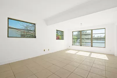 5205 NW 28th Avenue, Tamarac, FL 33309 - Photo 12