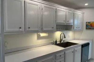 5420 N Ocean Dr, Singer Island, FL 33404 - Photo 18