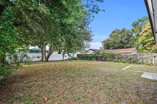 332 NW 97th St, Miami, FL 33150 - Photo 28