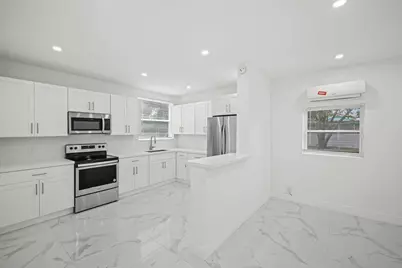 332 NW 97th Street, Miami, FL 33150 - Photo 4