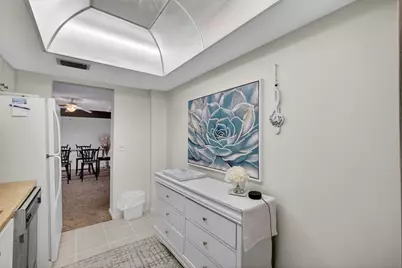 505 Spencer Drive #211, West Palm Beach, FL 33409 - Photo 8