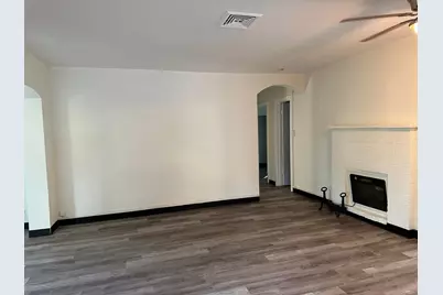 84 E North Shore Avenue, North Fort Myers, FL 33917 - Photo 6