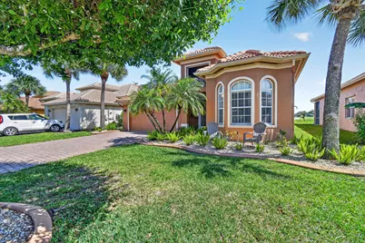 332 NW Stratford Lane, Port Saint Lucie, FL 34983 - Photo 4