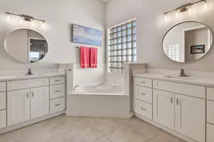 332 NW Stratford Ln, Port Saint Lucie, FL 34983 - Photo 38