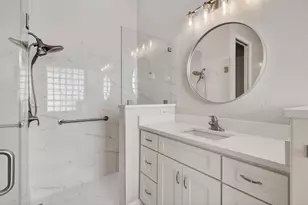 332 NW Stratford Ln, Port Saint Lucie, FL 34983 - Photo 40