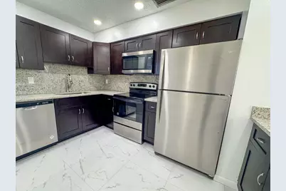 10687 Royal Palm Boulevard, Coral Springs, FL 33065 - Photo 4