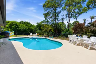 835 N E Stokes Terrace, Jensen Beach, FL 34957 - Photo 30
