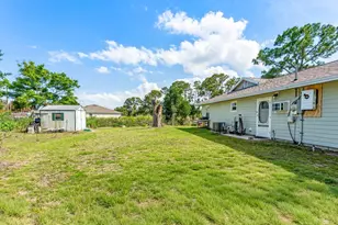 2411 SE Floresta Dr, Port Saint Lucie, FL 34984 - Photo 12