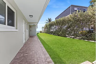 1199 Hillsboro Mile, Pompano Beach, FL 33062 - Photo 20