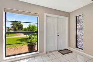 2469 Sun Up Ln, Lake Worth, FL 33462 - Photo 8