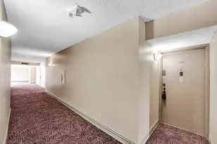 2802 N 46th Ave, Hollywood, FL 33021 - Photo 8