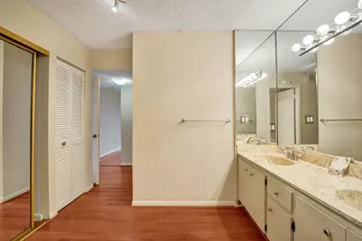 2802 N 46th Avenue #B620, Hollywood, FL 33021 - Photo 40
