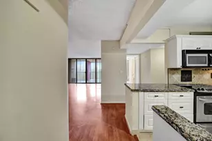 2802 N 46th Ave, Hollywood, FL 33021 - Photo 8