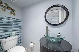 2300 NE 33rd Ave, Fort Lauderdale, FL 33305 - Photo 22