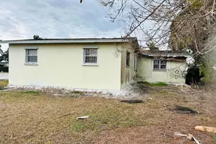 779 Barack Obama Blvd, Pahokee, FL 33476 - Photo 4