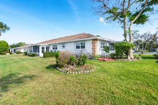 1234 S Lakes End Dr, Fort Pierce, FL 34982 - Photo 2